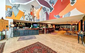B&B Home Paris Mairie De Saint-Ouen